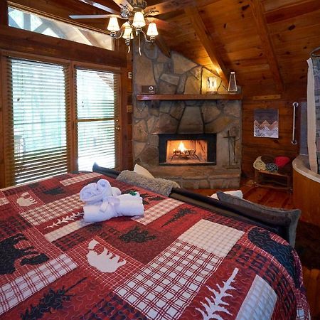 Gatlinburg Area Hottub Cabin - Ladyslipper Sevierville Exteriör bild