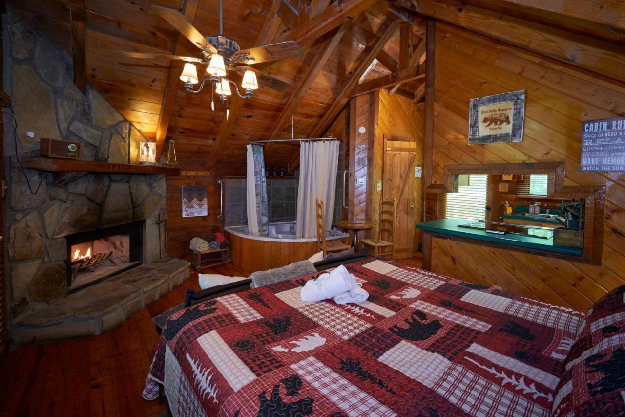Gatlinburg Area Hottub Cabin - Ladyslipper Sevierville Exteriör bild